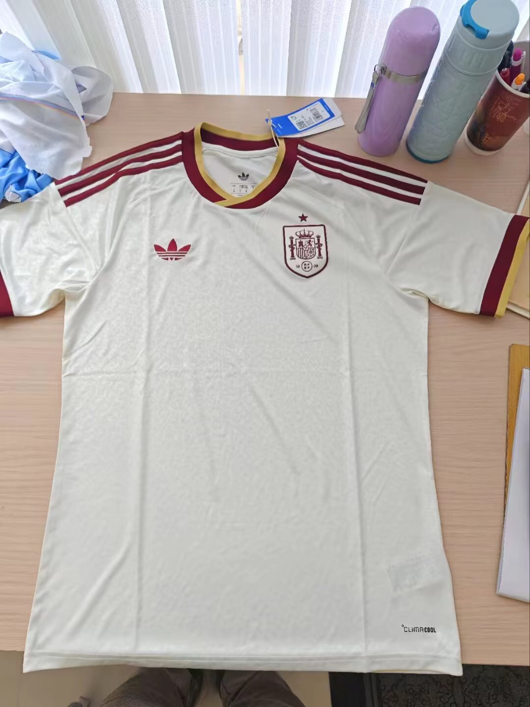 Spain 2026 World Cup away jersey